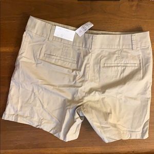 LOFT Outlet 6” khaki shorts NWT